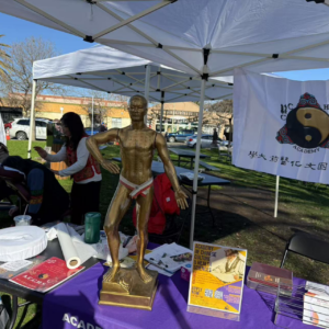 Warm Hearts on a Cold Day 寒冷的日子暖暖的心 – ACCHS at the Tzu Chi New Year Blessing Ceremony
